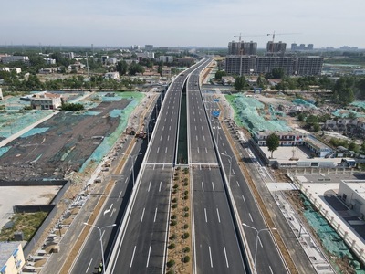 助力城市騰飛 濟(jì)寧共青團(tuán)路北延高鐵連接線橋梁段通車，構(gòu)建高效交通新動脈